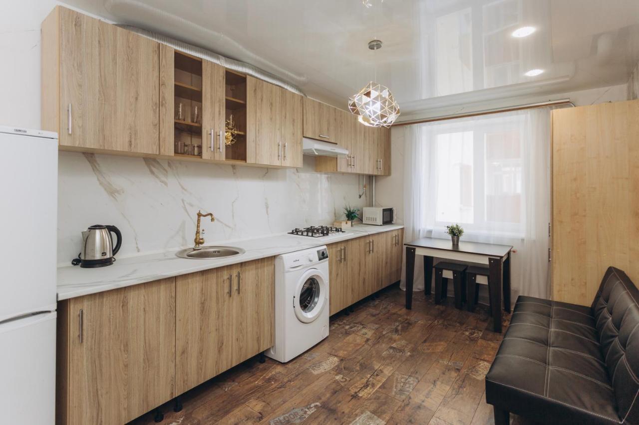 סומי Luxe Apartments 5.26 Near Lavina 5 Floor מראה חיצוני תמונה