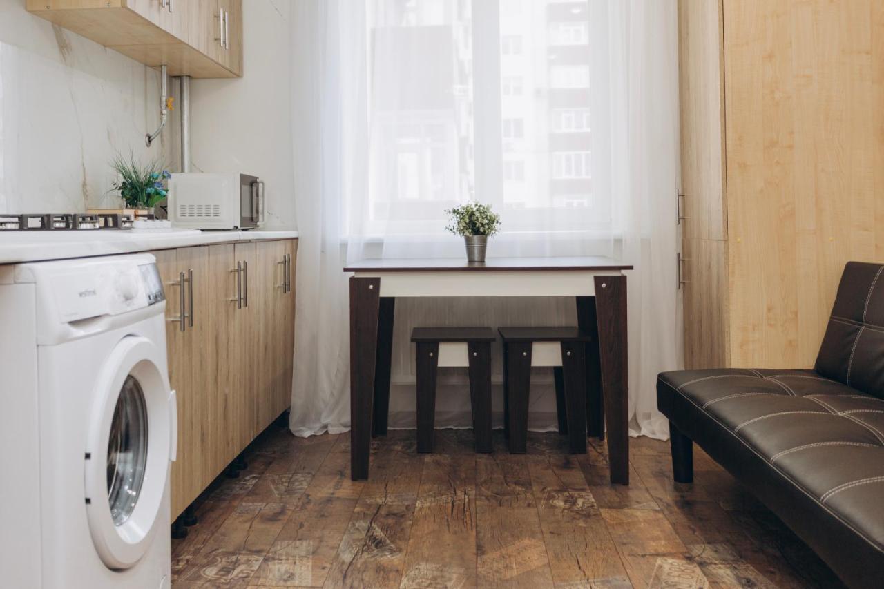 סומי Luxe Apartments 5.26 Near Lavina 5 Floor מראה חיצוני תמונה