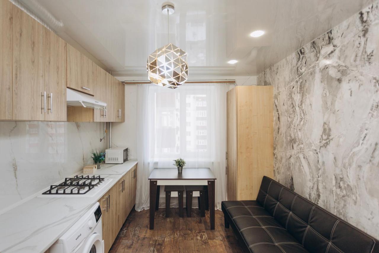 סומי Luxe Apartments 5.26 Near Lavina 5 Floor מראה חיצוני תמונה